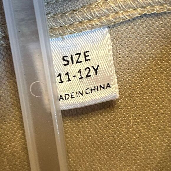 5 for $25🔥Boys 11/12 Matching Tan Shirt & Shorts Set - Picture 4 of 6